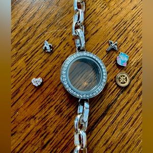 Origami Owl Bracelet with 5 Charms